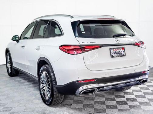 2025 Mercedes-Benz GLC 300 Base