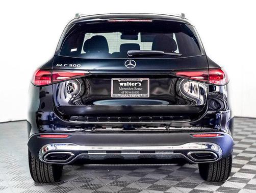 2026 Mercedes-Benz GLC 300 Base