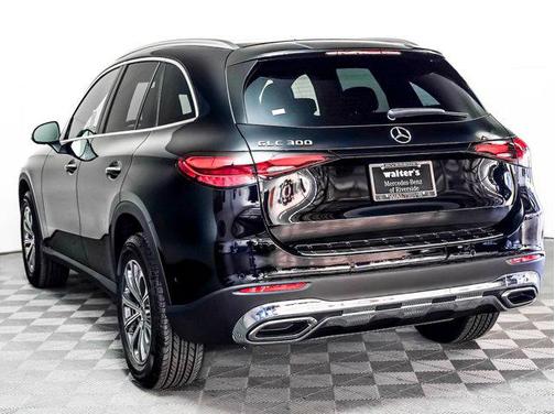 2026 Mercedes-Benz GLC 300 Base