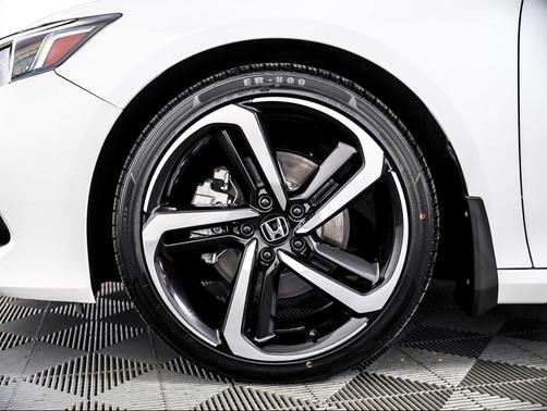 Platinum White Pearl 2021 Honda Accord Sport SE 1.5T