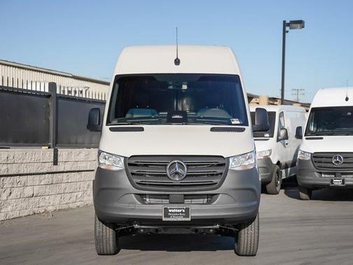 2025 Mercedes-Benz Sprinter 2500 High Roof