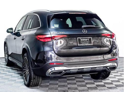 2026 Mercedes-Benz GLC 300 Base