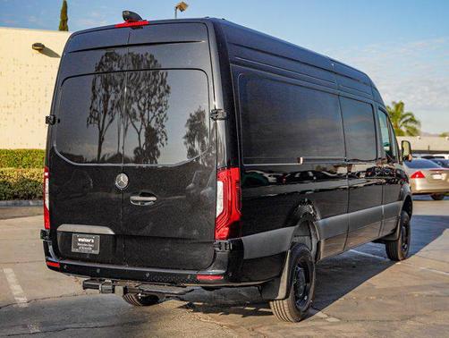 2025 Mercedes-Benz Sprinter 2500 High Roof