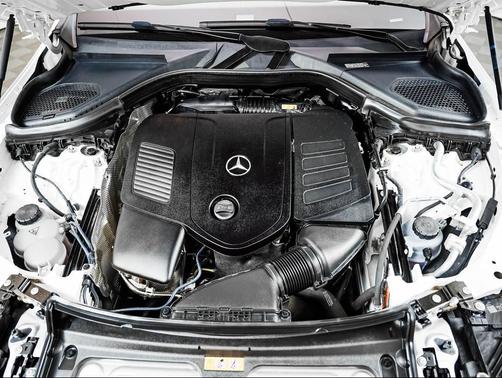 Polar White 2024 Mercedes-Benz GLC 300 Base