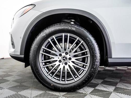 2026 Mercedes-Benz GLC 300 Base