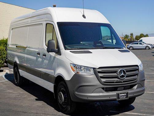 2025 Mercedes-Benz Sprinter 3500 High Roof