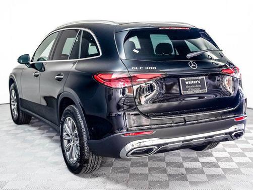 2026 Mercedes-Benz GLC 300 Base