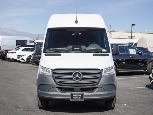 2025 Mercedes-Benz Sprinter 2500 High Roof