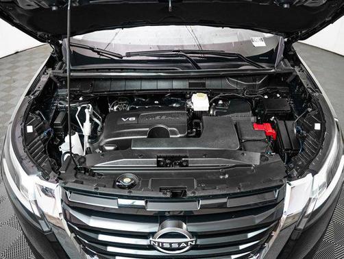 2024 Nissan Pathfinder Platinum FWD