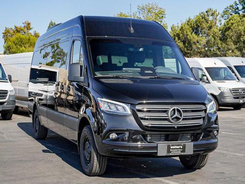 2025 Mercedes-Benz Sprinter 2500 High Roof