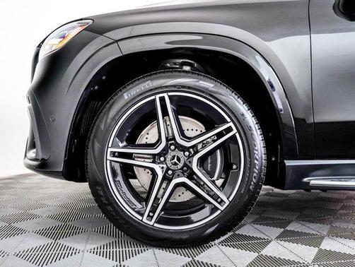 2026 Mercedes-Benz GLS 450 4MATIC