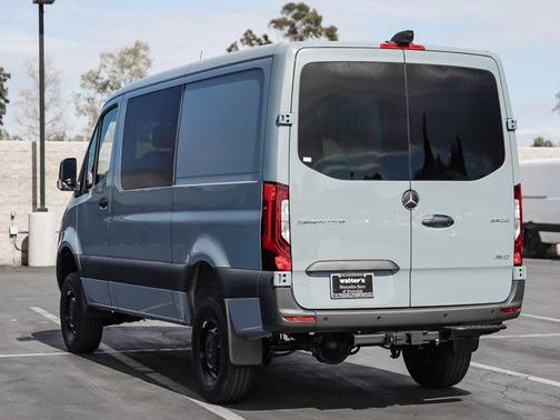 2025 Mercedes-Benz Sprinter 2500 Standard Roof