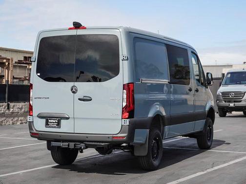 2025 Mercedes-Benz Sprinter 2500 Standard Roof
