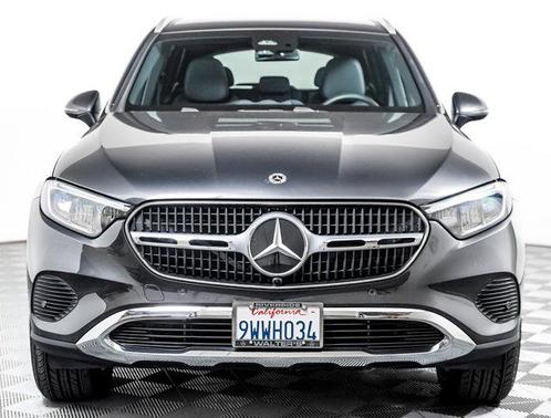 Graphite Grey Metallic 2026 Mercedes-Benz GLC 300 Base