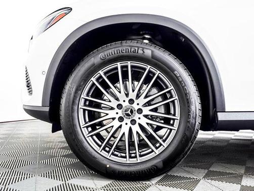 Polar White 2026 Mercedes-Benz GLC 300 4MATIC
