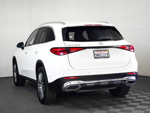 2025 Mercedes-Benz GLC 300 Base