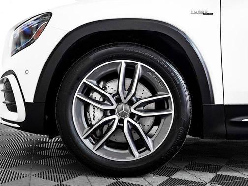 2025 Mercedes-Benz AMG GLB 35 4MATIC