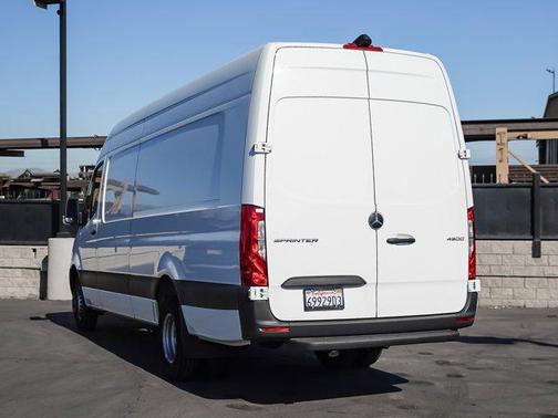 2024 Mercedes-Benz Sprinter 4500 High Roof 4-Cyl Diesel HO