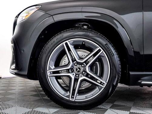 2026 Mercedes-Benz GLS 450 4MATIC