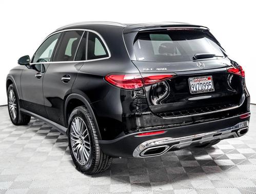 Black 2026 Mercedes-Benz GLC 300 Base