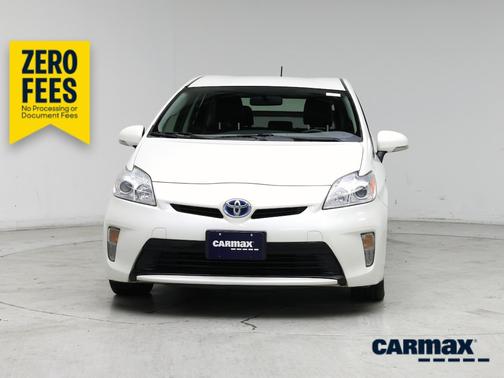 White 2015 Toyota Prius Persona Series