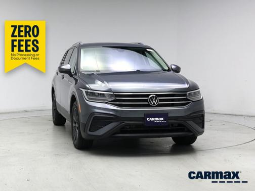 Gray 2022 Volkswagen Tiguan SE