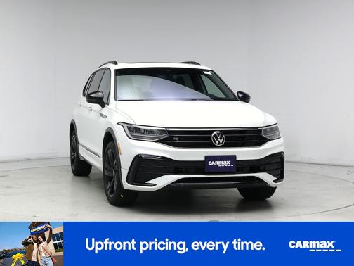 White 2024 Volkswagen Tiguan SE R-Line Black
