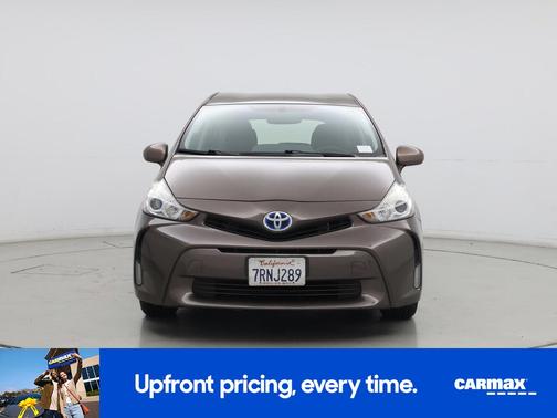 2016 Toyota Prius v Four