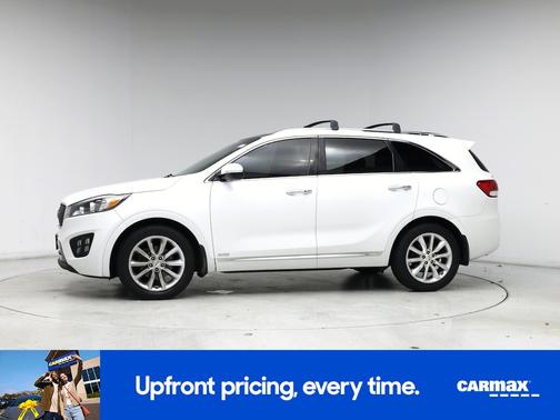 White 2016 Kia Sorento Limited