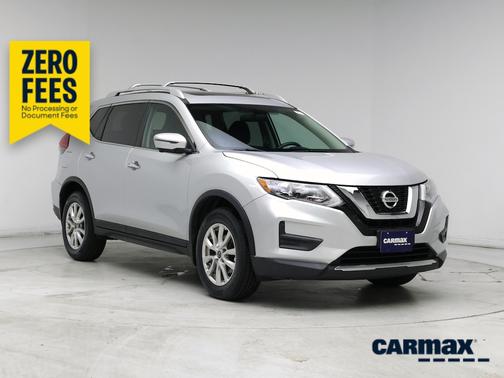 Silver 2017 Nissan Rogue SV