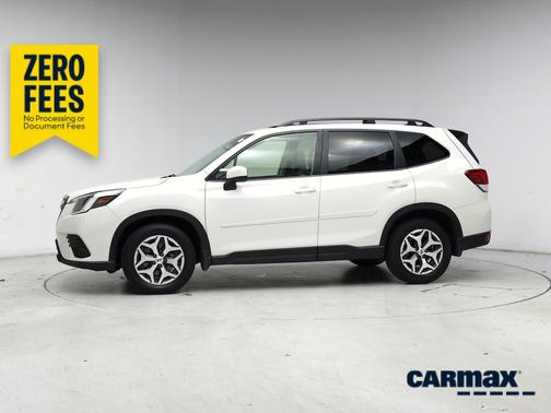 White 2024 Subaru Forester Premium