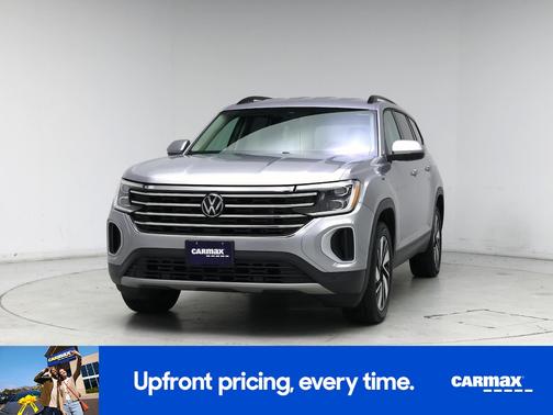 Silver 2024 Volkswagen Atlas SE w/Tech