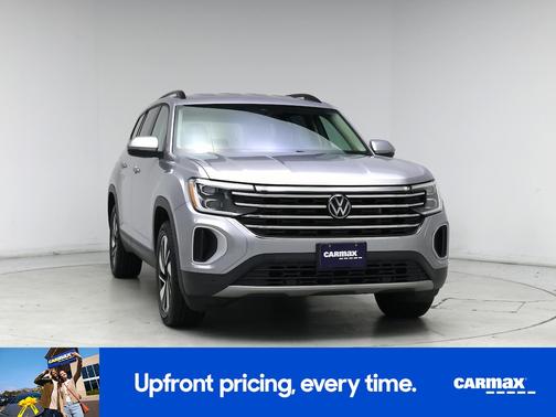 Silver 2024 Volkswagen Atlas SE w/Tech
