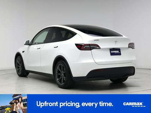 White 2024 Tesla Model Y Long Range