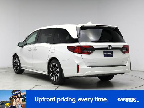 White 2025 Honda Odyssey Elite