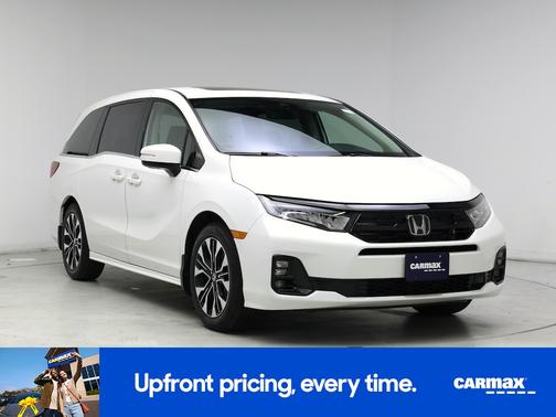 White 2025 Honda Odyssey Elite