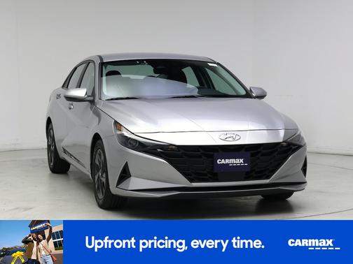 Silver 2022 Hyundai ELANTRA SEL