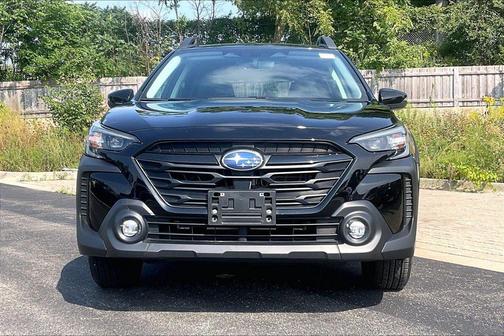 Crystal Black Silica 2024 Subaru Outback Onyx Edition
