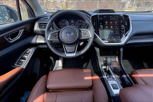 Crystal White Pearl 2025 Subaru Ascent Touring 7-Passenger