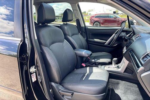 Crystal Black Silica 2018 Subaru Forester 2.5i Limited