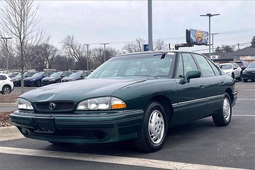 1994 Pontiac Bonneville SE