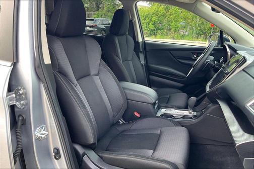 Ice Silver Metallic 2025 Subaru Ascent Premium 8-Passenger
