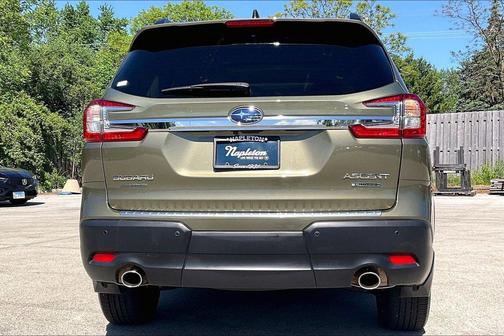 Autumn Green Metallic 2026 Subaru Ascent Limited 7-Passenger