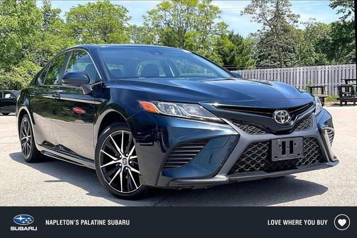 Midnight Black Metallic 2018 Toyota Camry SE
