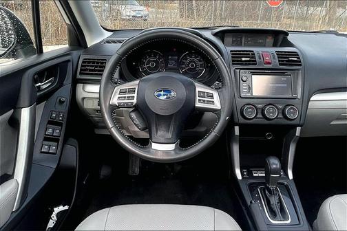 2015 Subaru Forester 2.5i Touring