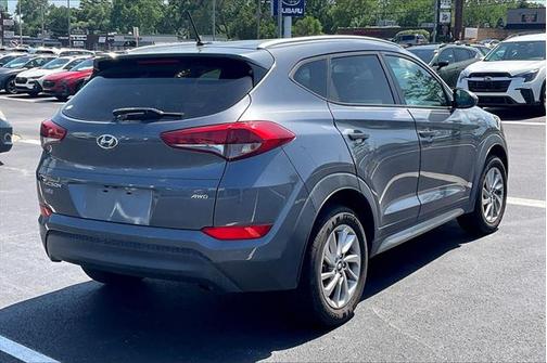 2017 Hyundai TUCSON SE