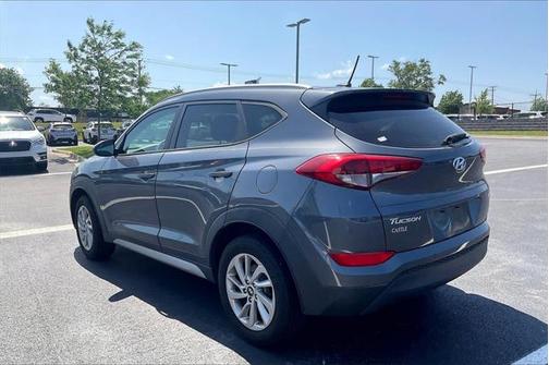 2017 Hyundai TUCSON SE