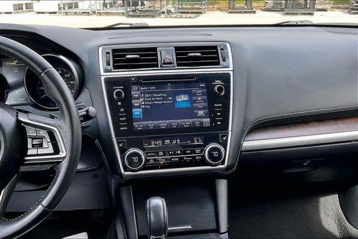 Ice Silver Metallic 2018 Subaru Outback 2.5i Limited