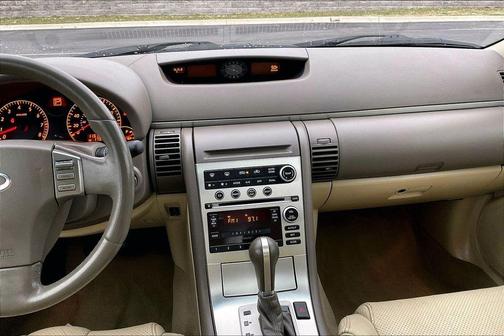 Ivory Pearl 2006 INFINITI G35x Base