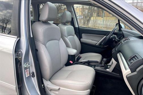 2015 Subaru Forester 2.5i Touring